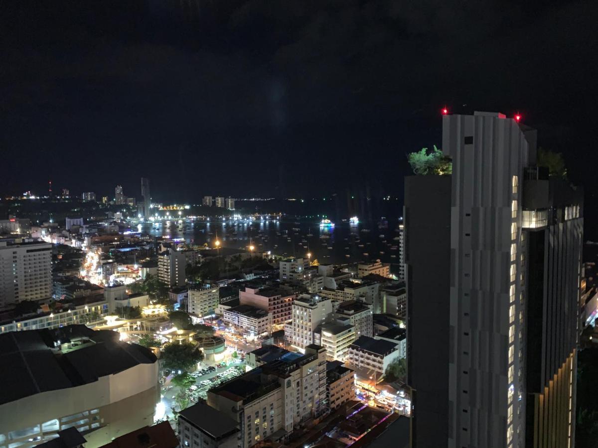Base Condos Pattaya Exterior photo