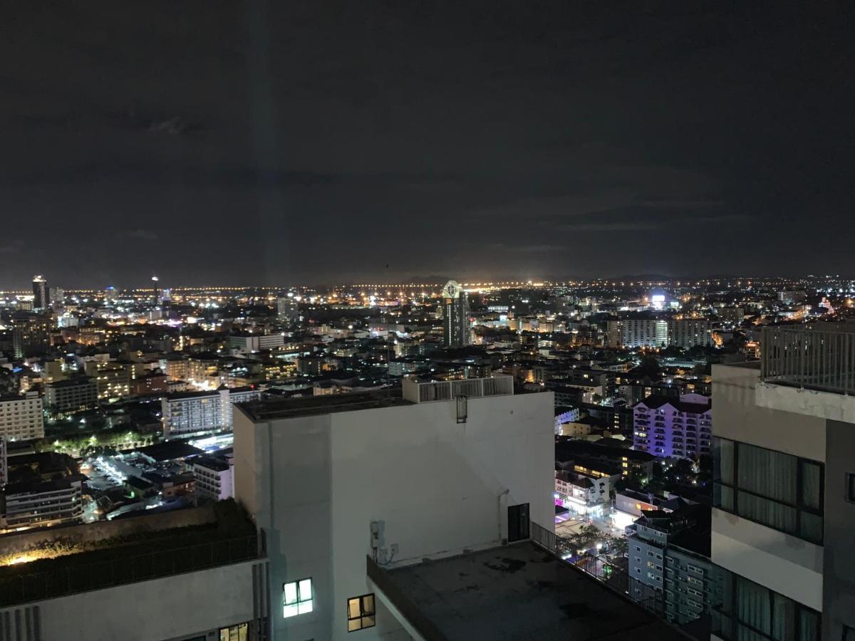 Base Condos Pattaya Exterior photo